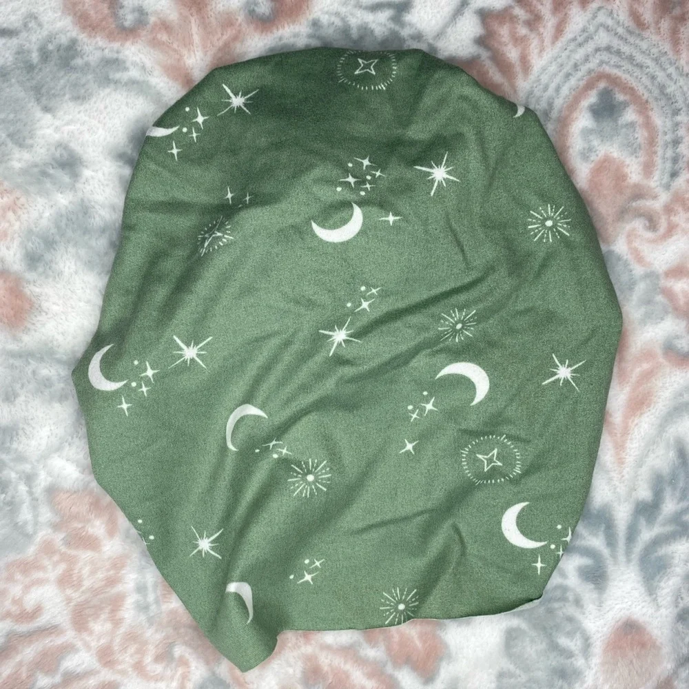 Bunny Knots charming green